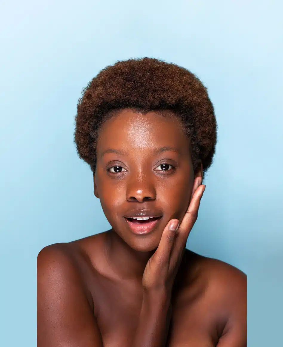By removing dead skin cells and fine hairs, this facial treatment gives you instant results. Silver Mirror Dermaplaning can improve your skin.